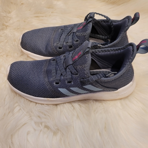 Girls Addidas Sneakers - Picture 3 of 4